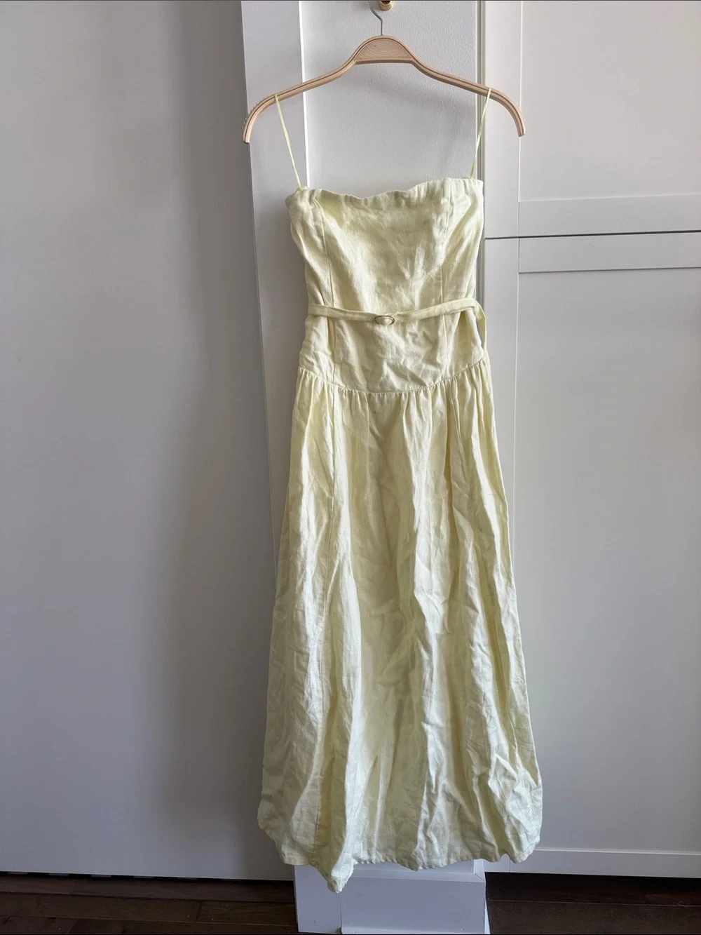 Abercrombie & Fitch Strapless Light Yellow Linen Maxi Dress with Belt
